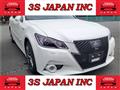 2013 Toyota Crown Hybrid