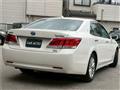 2013 Toyota Crown Hybrid