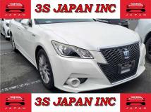 2013 Toyota Crown Hybrid