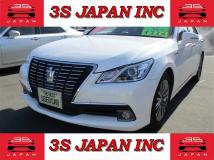 2013 Toyota Crown Royal Series