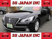 2013 Toyota Crown Royal Series
