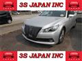 2014 Toyota Crown Hybrid
