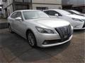 2014 Toyota Crown Hybrid