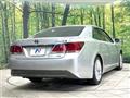 2013 Toyota Crown Hybrid