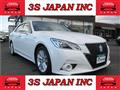 2014 Toyota Crown Hybrid