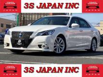 2013 Toyota Crown Athlete Series