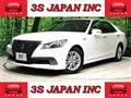 2013 Toyota Crown Hybrid