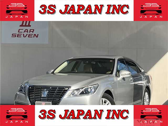 2013 Toyota Crown Royal Series