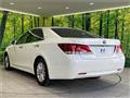 2013 Toyota Crown Hybrid