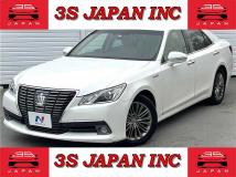 2013 Toyota Crown Hybrid