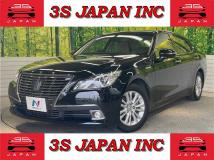 2013 Toyota Crown Hybrid