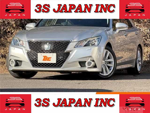 2014 Toyota Crown Hybrid