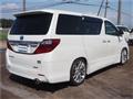 2014 Toyota Alphard Hybrid