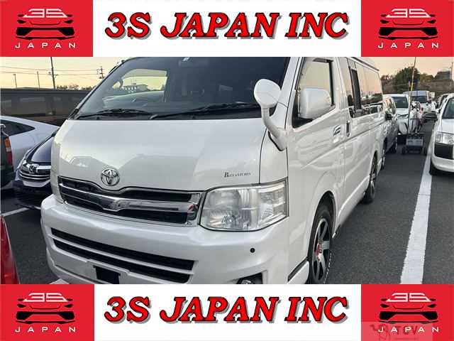 2013 Toyota Hiace