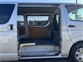 2005 Toyota Hiace Van