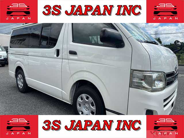 2011 Toyota Regiusace