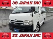 2011 Toyota Regiusace Van