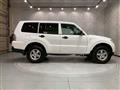 2009 Mitsubishi Pajero