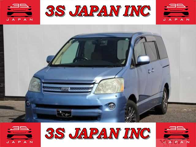 2005 Toyota Noah