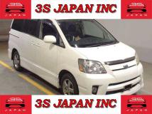 2005 Toyota Noah