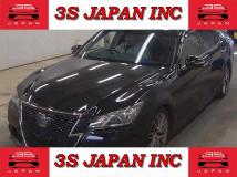 2014 Toyota Crown Hybrid