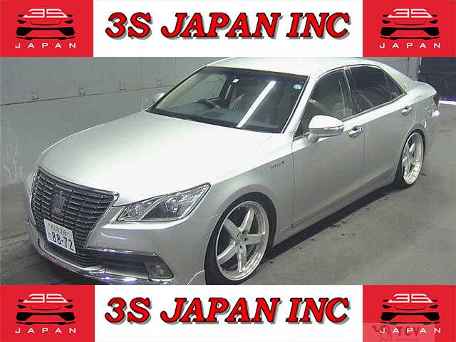 2013 Toyota Crown