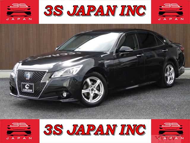 2013 Toyota Crown Athlete Series