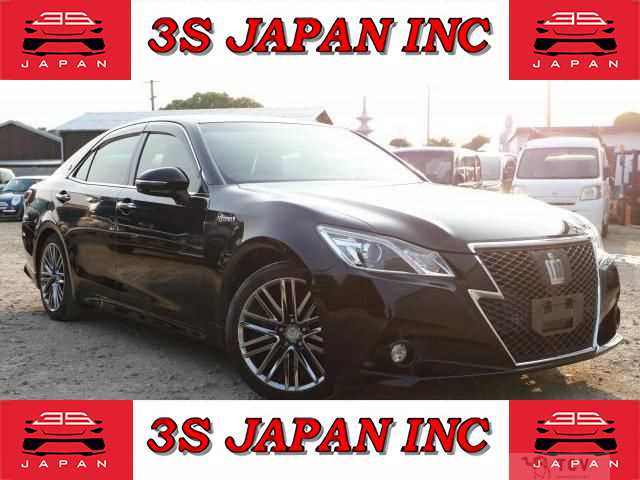 2013 Toyota Crown Hybrid