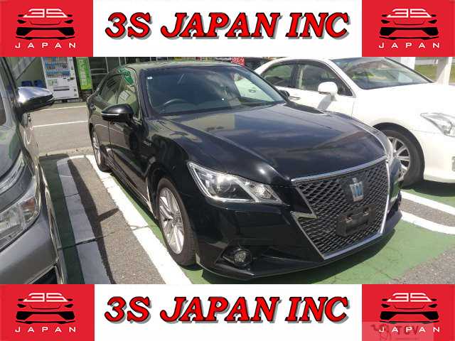 2013 Toyota Crown Hybrid