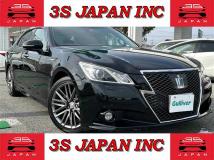 2013 Toyota Crown Hybrid