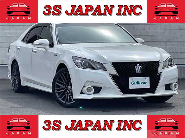 2014 Toyota Crown Hybrid