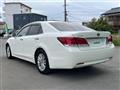 2013 Toyota Crown Hybrid