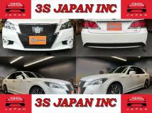 2013 Toyota Crown Hybrid