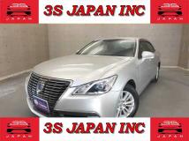 2013 Toyota Crown Royal Series