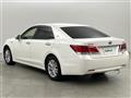 2013 Toyota Crown Hybrid