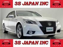 2013 Toyota Crown Hybrid