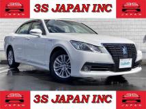 2014 Toyota Crown Hybrid