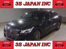 2014 Toyota Crown Hybrid