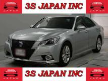 2013 Toyota Crown Hybrid