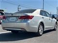 2013 Toyota Crown Hybrid