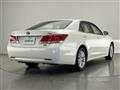 2013 Toyota Crown Hybrid