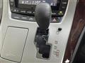 2013 Toyota Alphard