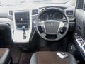 2013 Toyota Alphard