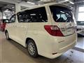 2013 Toyota Alphard