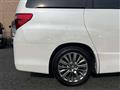 2013 Toyota Alphard