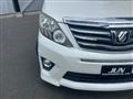 2013 Toyota Alphard