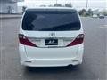 2013 Toyota Alphard