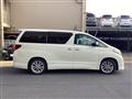 2009 Toyota Alphard