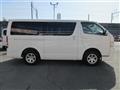 2010 Toyota Regiusace Van