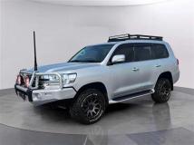 2017 Toyota Land Cruiser